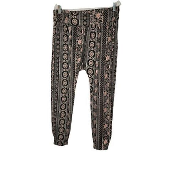 Forever 21 Multicolor Black Floral Slim Pants Size Medium - Picture 2 of 7